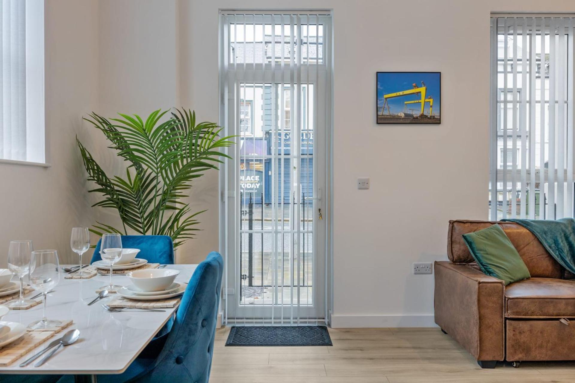 Contemporary 2 Bed Apartment -Belfast East Village Exterior photo