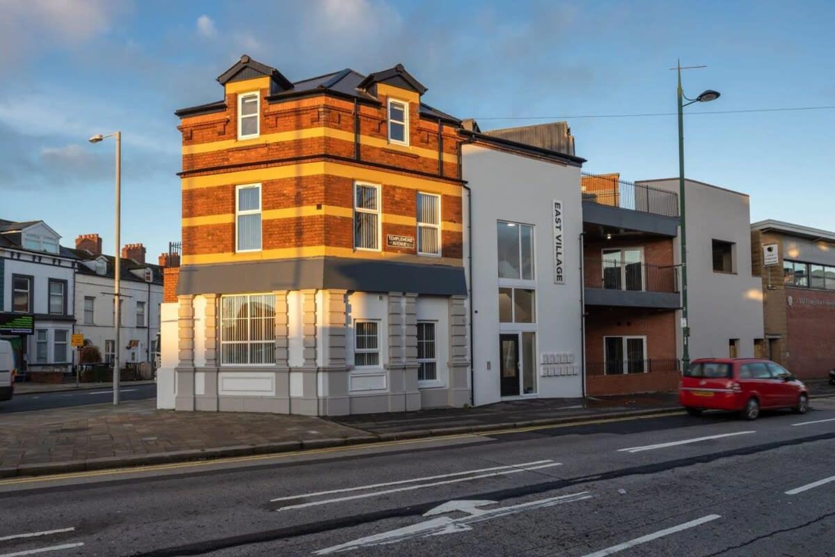 Contemporary 2 Bed Apartment -Belfast East Village Exterior photo