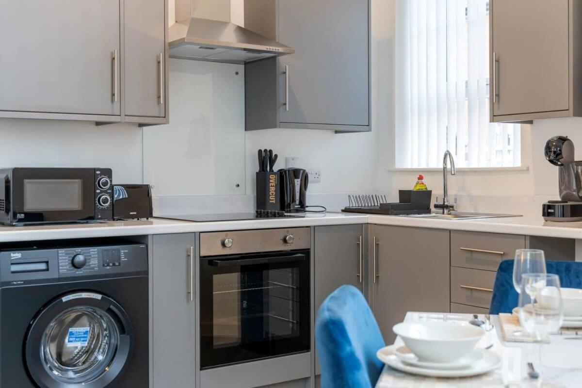 Contemporary 2 Bed Apartment -Belfast East Village Exterior photo